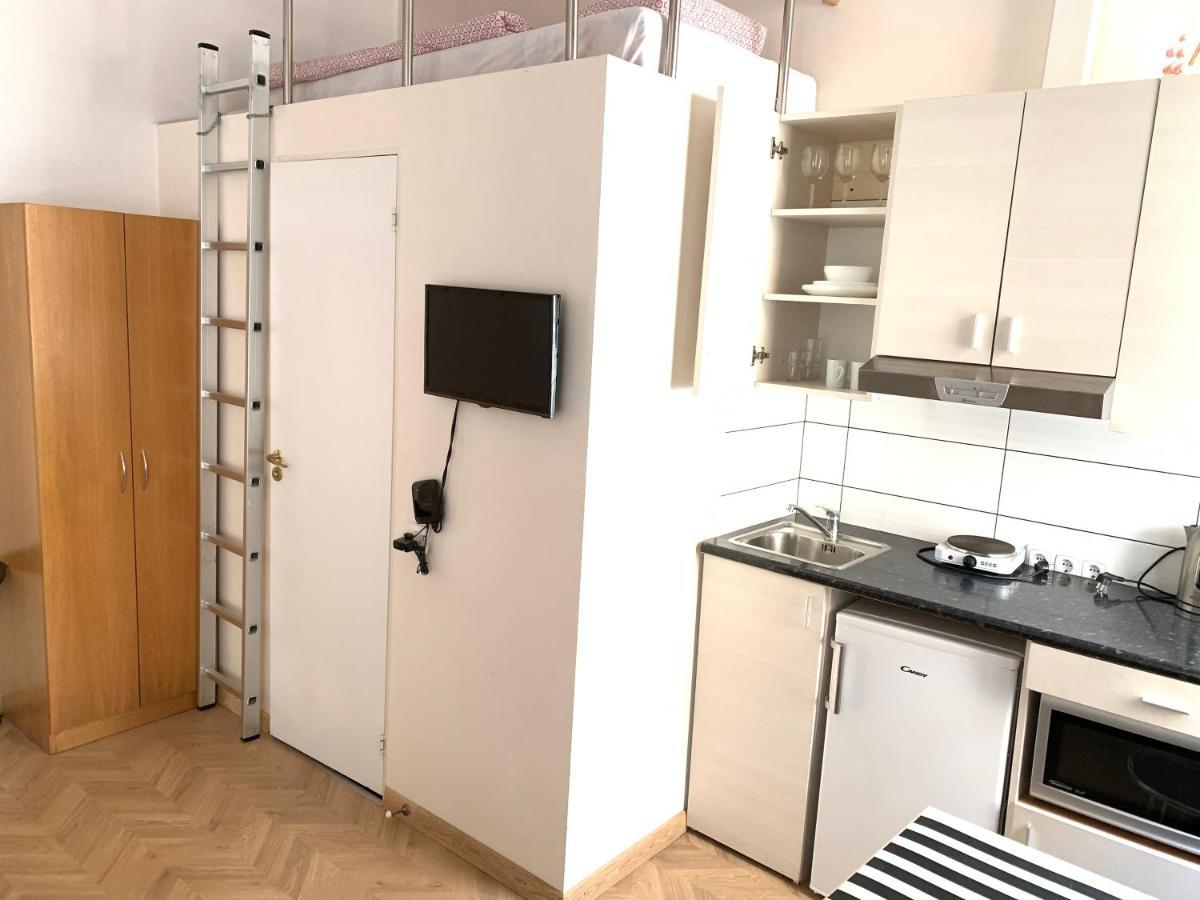 Centro Apartment Near Gedimas Avenue Vilnius Buitenkant foto